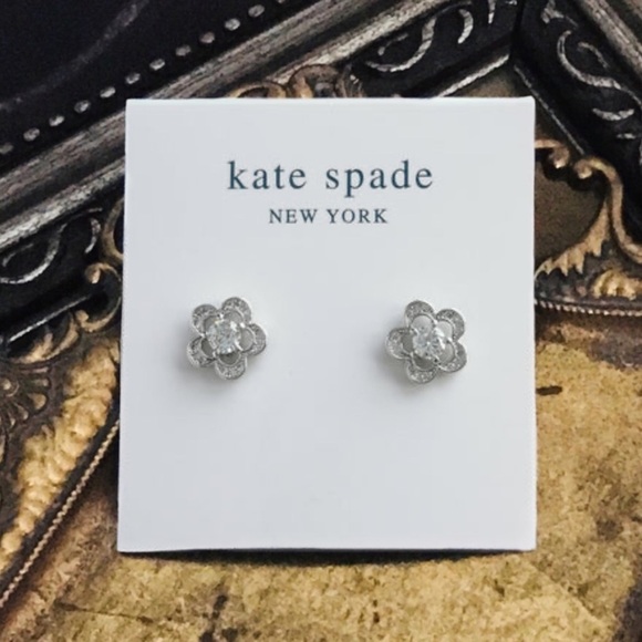 KATE SPADE • Silver Stencil Scalloped Crystal Earrings - Picture 3 of 4